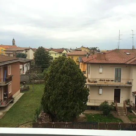 Ai Santi Oda ve Kahvaltı Dossobuono