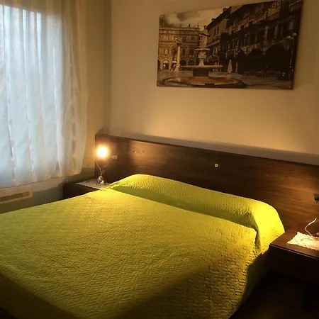 Oda ve Kahvaltı Ai Santi Dossobuono